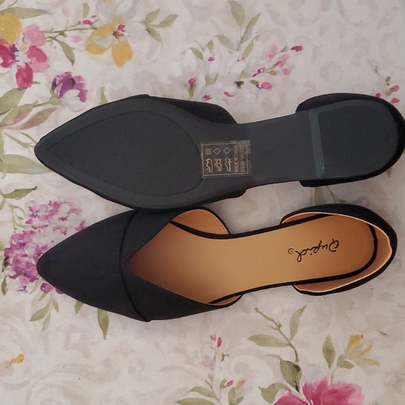 NWOT Qupid Pointed Toe Flats - Picture 3 of 4
